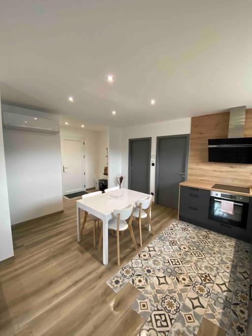 Appartement Climatise Charmes (Vosges) Exterior foto
